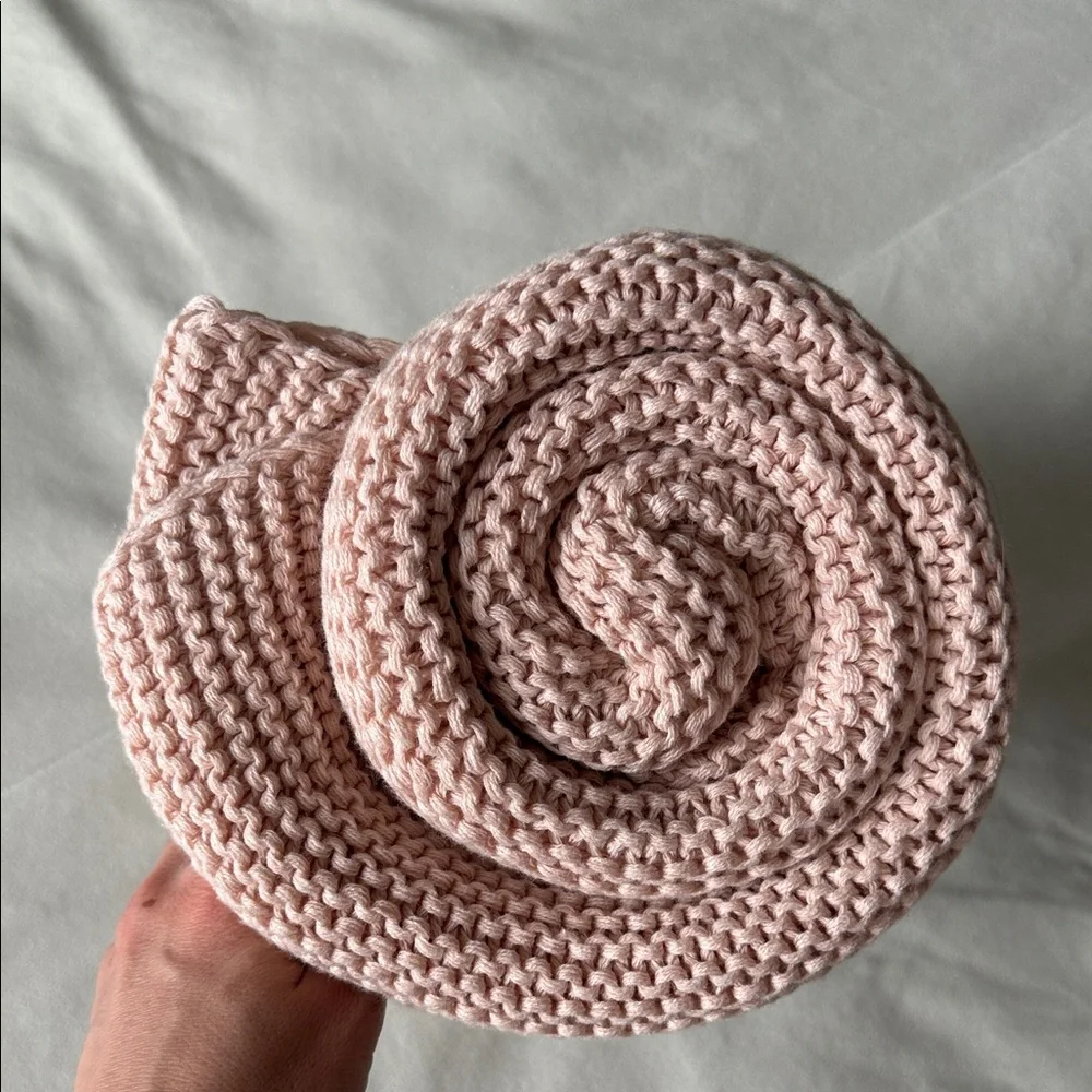 Pink Knitted Ikea Ingabritta Throw Blanket 51x67 inch